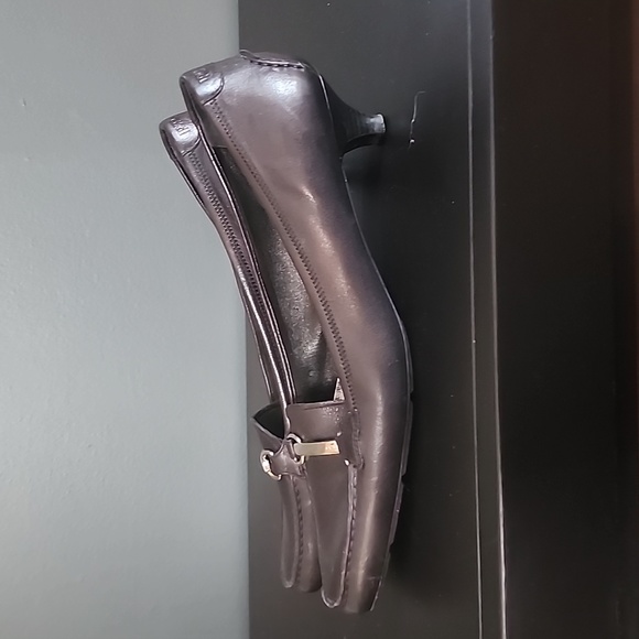 Prada Black Leather Kitten Heels - Picture 4 of 8